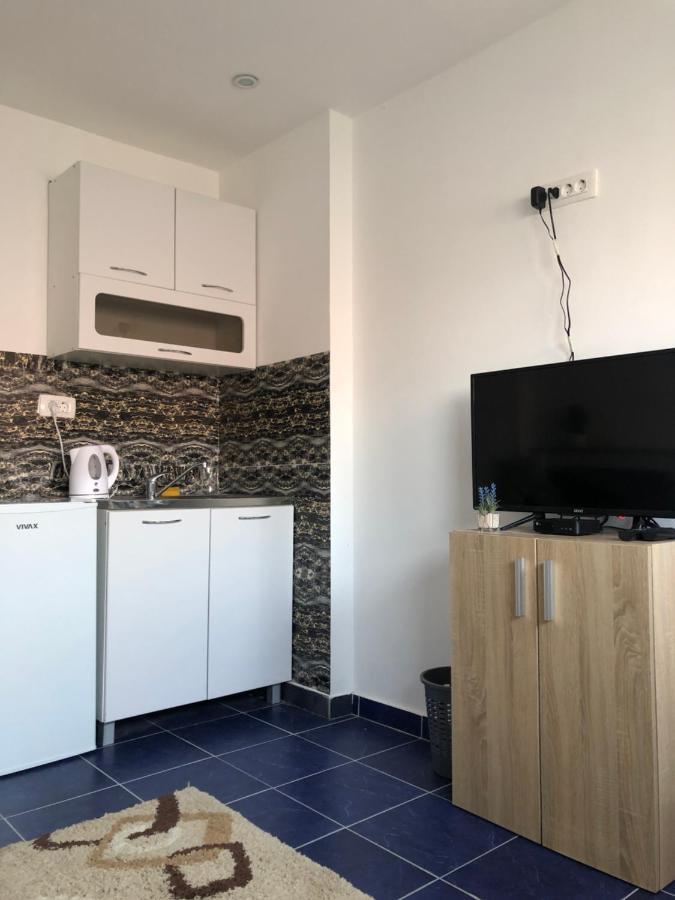 פודגוריצה Apartmani Breze מראה חיצוני תמונה
