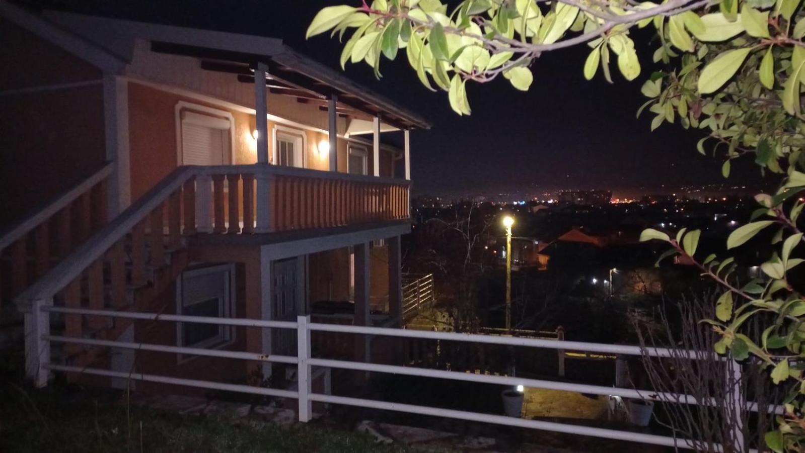 פודגוריצה Apartmani Breze מראה חיצוני תמונה