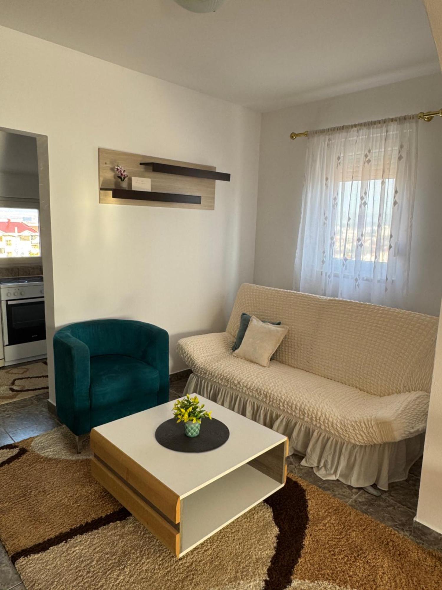 פודגוריצה Apartmani Breze מראה חיצוני תמונה