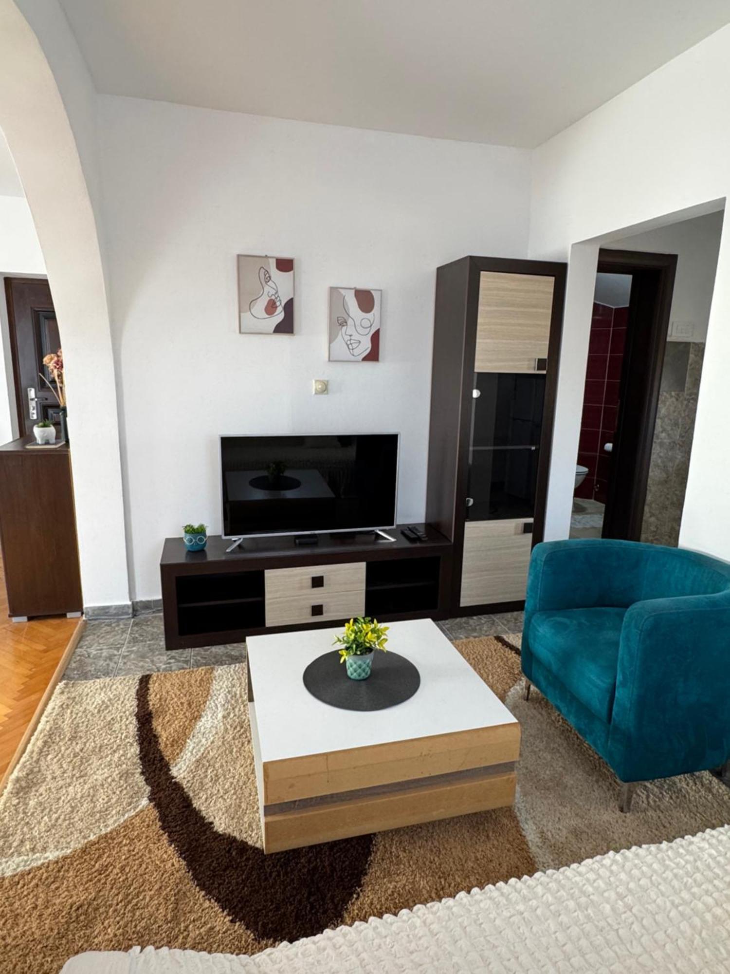 פודגוריצה Apartmani Breze מראה חיצוני תמונה