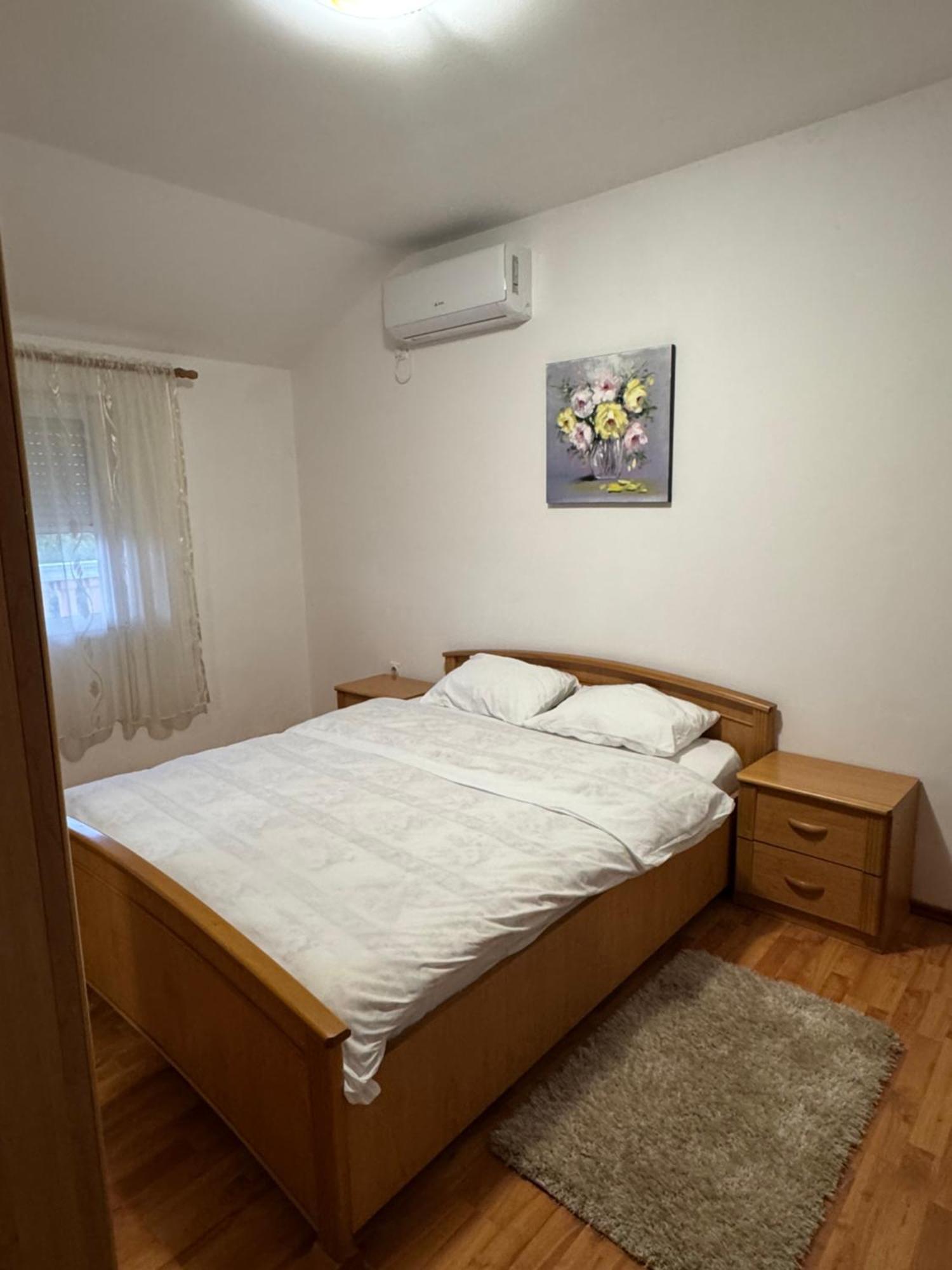 פודגוריצה Apartmani Breze מראה חיצוני תמונה